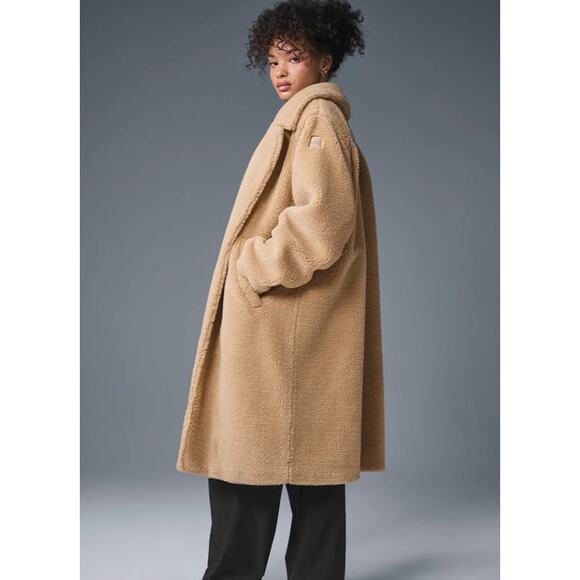 Alo Oversized Sherpa Trench Size Large In Color Camel - Picture 2 of 6